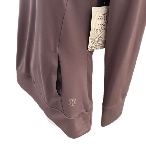 Balance Collection top- NWT - Picture 5 of 6
